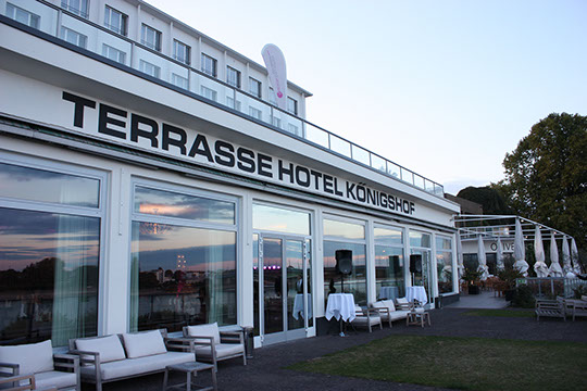 DJ Hochzeit Bonn im Hotel Königshof mit dem Hochzeits DJ Fabian Jardin