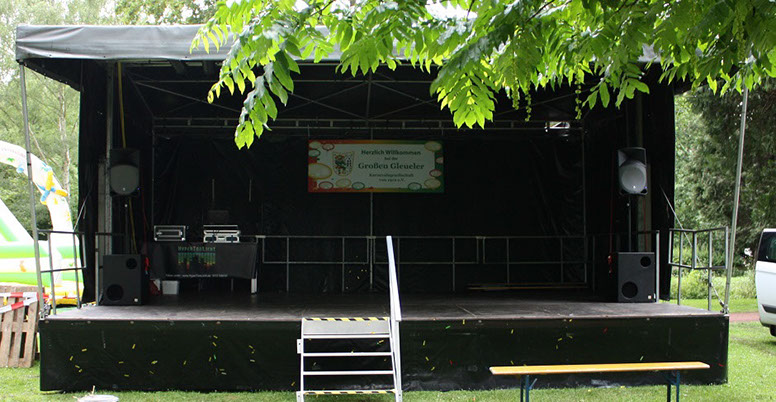 Gorßveranstaltung im Burgpark in Hürth Gleuel das Sommerfest der GGKG mit DJ Fabian Jardin